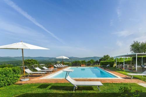 Rapale Villa Sleeps 18 Pool Wifi