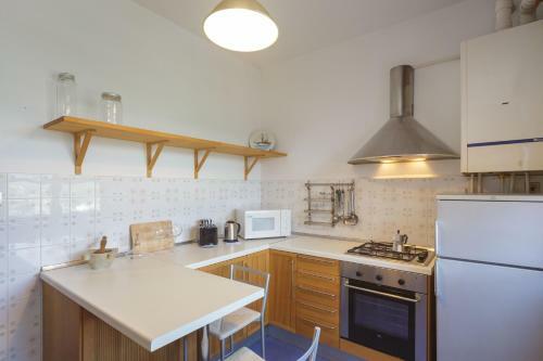 Apartamento Casa Anna Sea View, Pool, Parking & Wifi