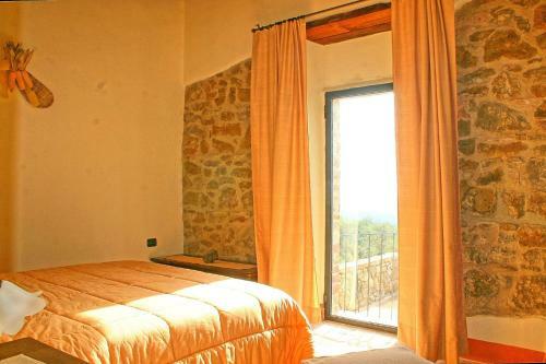 Rapale Apartment Sleeps 6 With Pool And Wifi