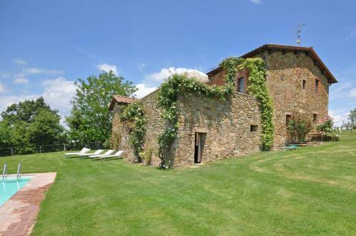 Rapale Apartment Sleeps 6 With Pool And Wifi