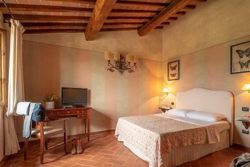 Rapale Villa Sleeps 20 With Pool And Air Con