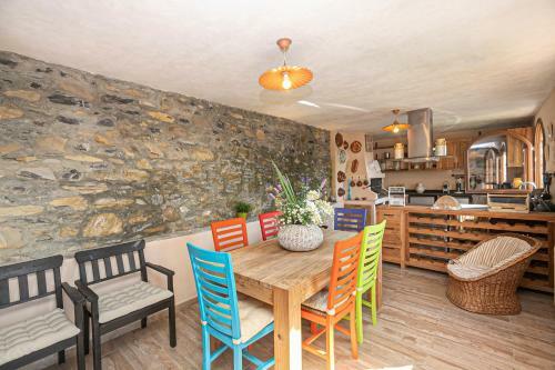 Villa Homes In Genoa - Charming Cottage
