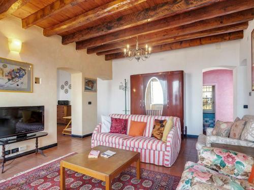 Dreamy Holiday Home In Recco With Swimming Pool