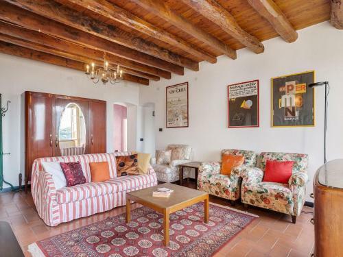 Dreamy Holiday Home In Recco With Swimming Pool
