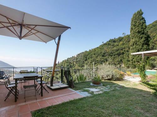 Dreamy Holiday Home In Recco With Swimming Pool