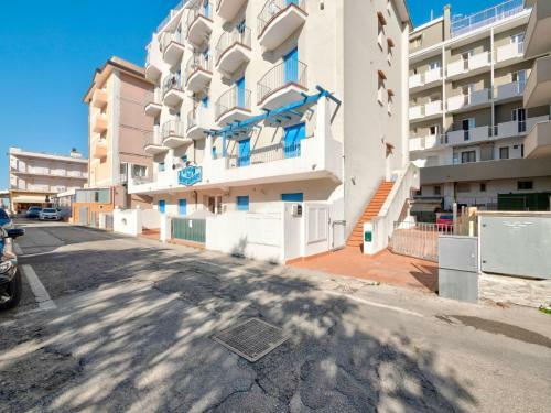 Modern Apartment In Rimini With Balcony