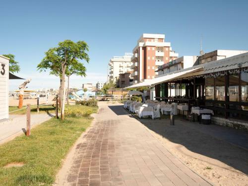 Modern Apartment In Rimini With Balcony