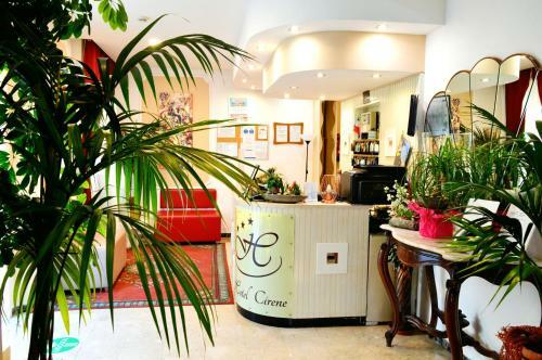 Hostal New Hotel Cirene Triple Room With Brekafast