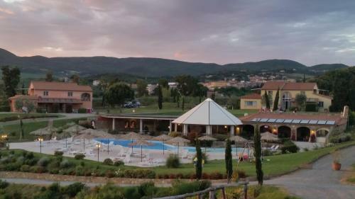 Apartamento Residence Borgo Felciaione