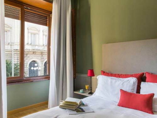 Hotel Monti First