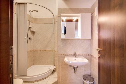 Hostal Trastevere Rooms