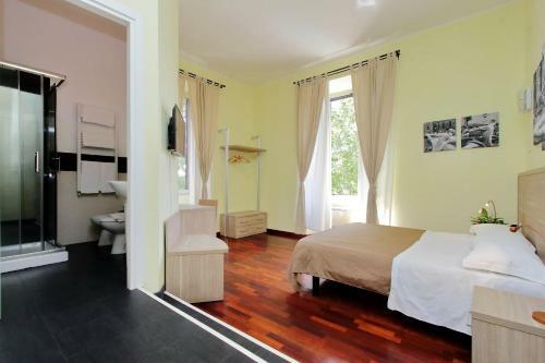 Hostal Lhg Comfy Rooms