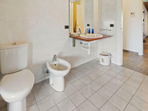 Secluded Apartment In Romagnano Sesia With Balcony
