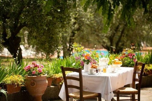 Romola Apartment Sleeps 6 With Pool And Wifi