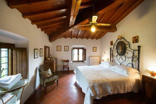 Romola Apartment Sleeps 6 With Pool And Wifi