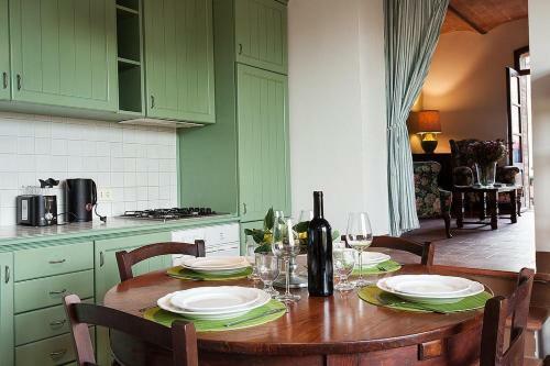 Campana Villa Sleeps 5 Pool Wifi