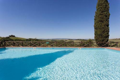 Campana Villa Sleeps 4 Pool Wifi