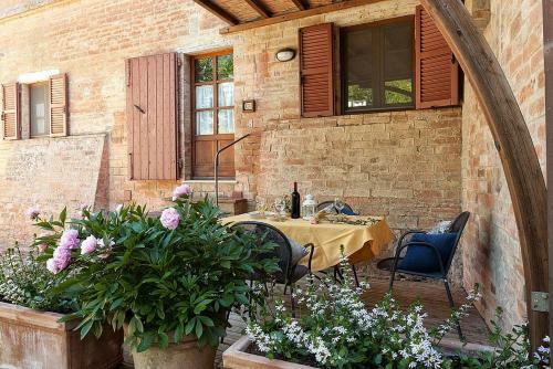Campana Villa Sleeps 4 Pool Wifi