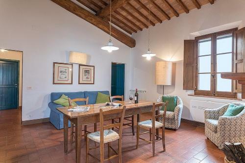 Campana Villa Sleeps 4 Pool Wifi