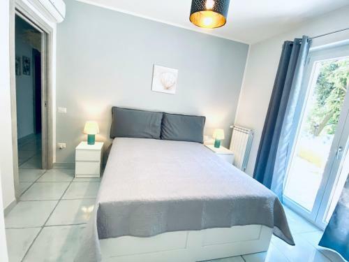 Apartamento Teatro Verdi & Villa Comunale Charming Flat
