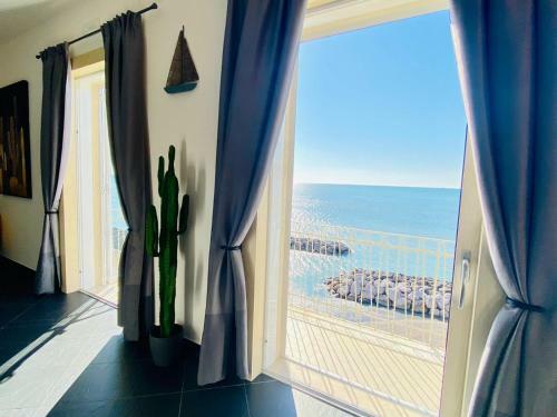 Sea View Apartment With Balcony