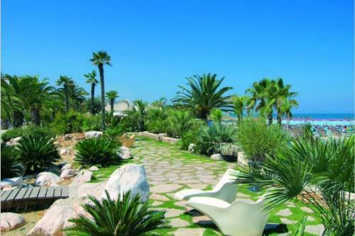 Apartamento Elegante Trilocale Marconi Prima Fila Mare