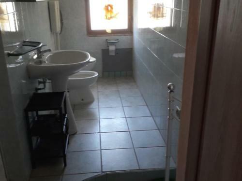 Apartamento Casa Con Piscina Vicino Al Mare A Posada - Mar01