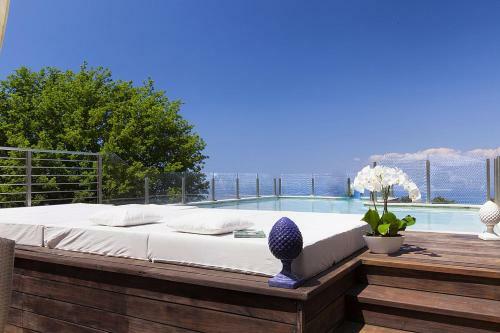 Sant'agata Sui Due Golfi Villa Sleeps 11 Pool Wifi