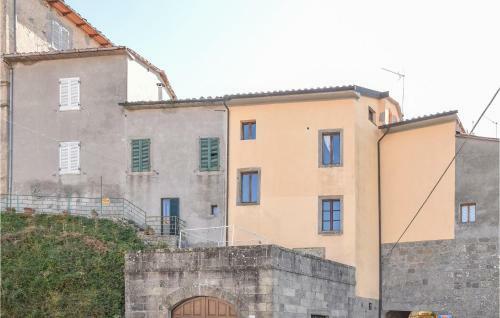 Nice Apartment In Santa Fiora W/ 3 Bedrooms