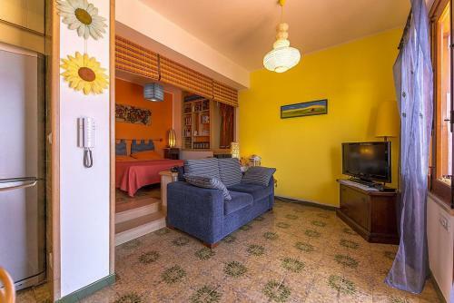 Santa Flavia Villa Sleeps 8 With Pool And Air Con