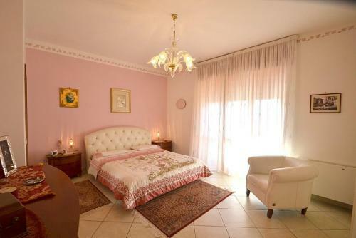 Santa Maria Villa Sleeps 8 Pool Air Con Wifi