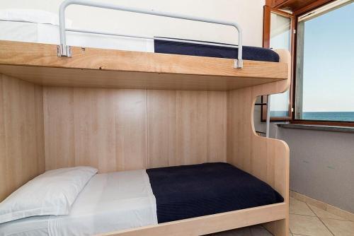 Santa Maria Villa Sleeps 6 Air Con Wifi