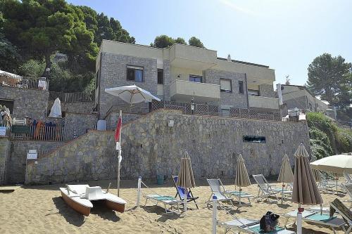 Santa Maria Villa Sleeps 6 Air Con Wifi