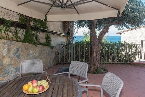 Santa Maria Villa Sleeps 6 Air Con Wifi