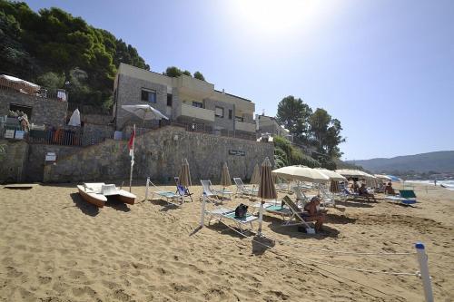 Santa Maria Villa Sleeps 6 Air Con Wifi