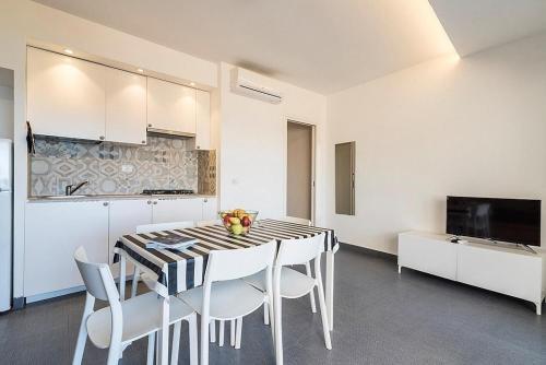 Santa Maria Villa Sleeps 6 Air Con Wifi