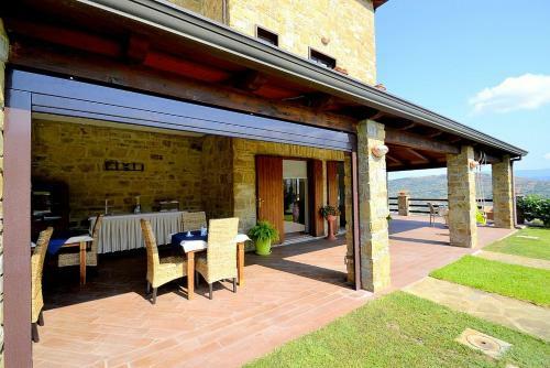 Alano Villa Sleeps 11 Air Con Wifi