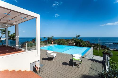 Stazzo Apartment Sleeps 3 Pool Air Con Wifi