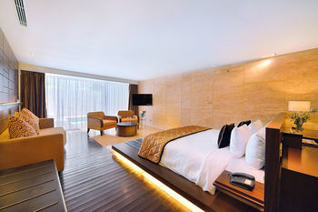 Hotel Golden Tulip Devins Seminyak