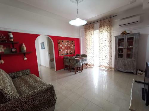 Three-room Apartment In Residence Bordering The Beach