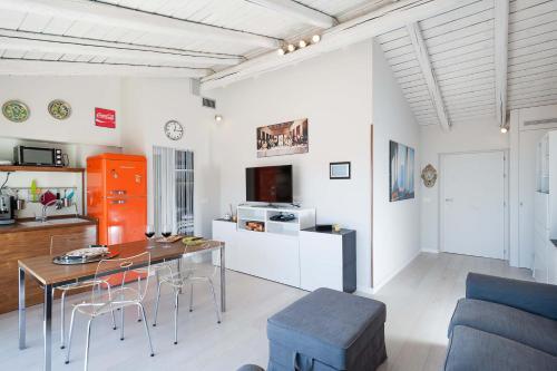 Taormina Apartment Sleeps 5 Air Con Wifi