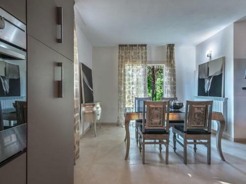 Plush Villa Apartment In Tavullia With Jacuzzi