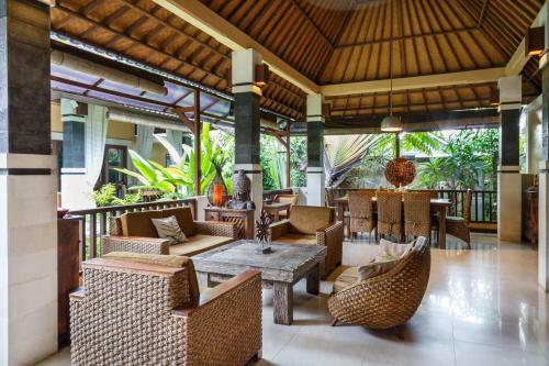 Hostal Villa Lotos