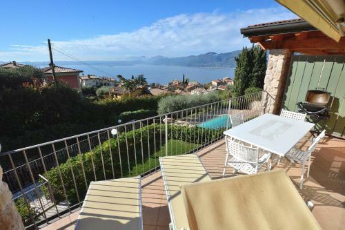 Apartment Bardino With Pool And Lake View