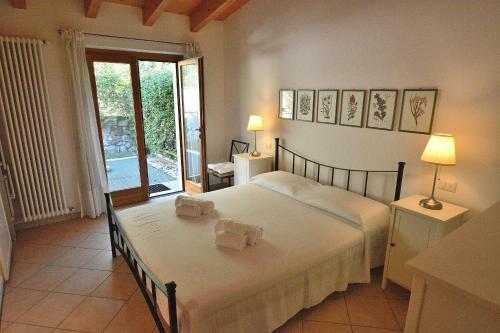 Apartment Bardino With Pool And Lake View