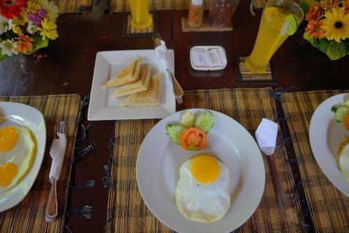 Hostal Tirta Ening Agung Hotel