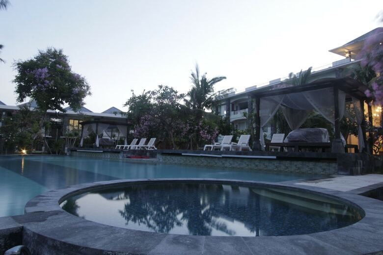 Hotel Alit Beach Resort And Villas