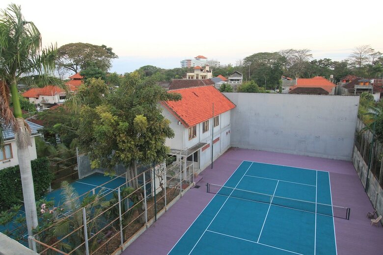 Hotel Alit Beach Resort And Villas