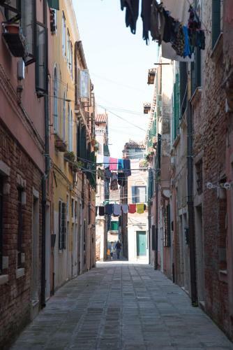 Venetian Mood : Earth Sky