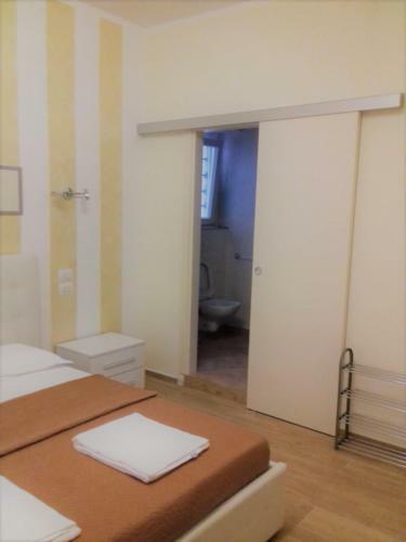 Hostal Dreaming Piazza Erbe Rooms